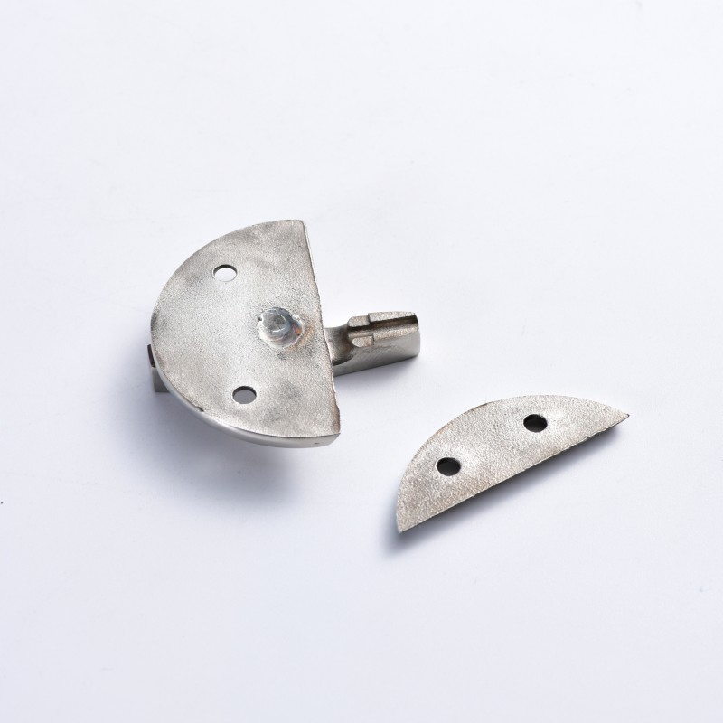 Round Door / Button Hinge detail 3