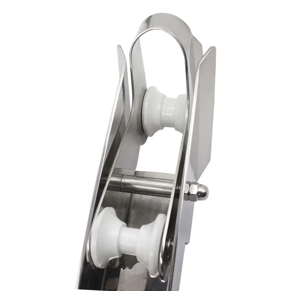 316L SS Bow Anchor Roller Bracket detail 3